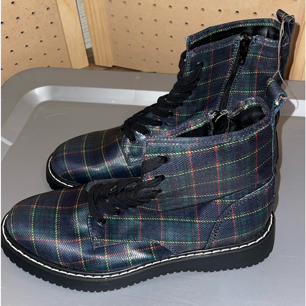 NWOT Gorgeous Size 10 Fall Madden Girl Boots